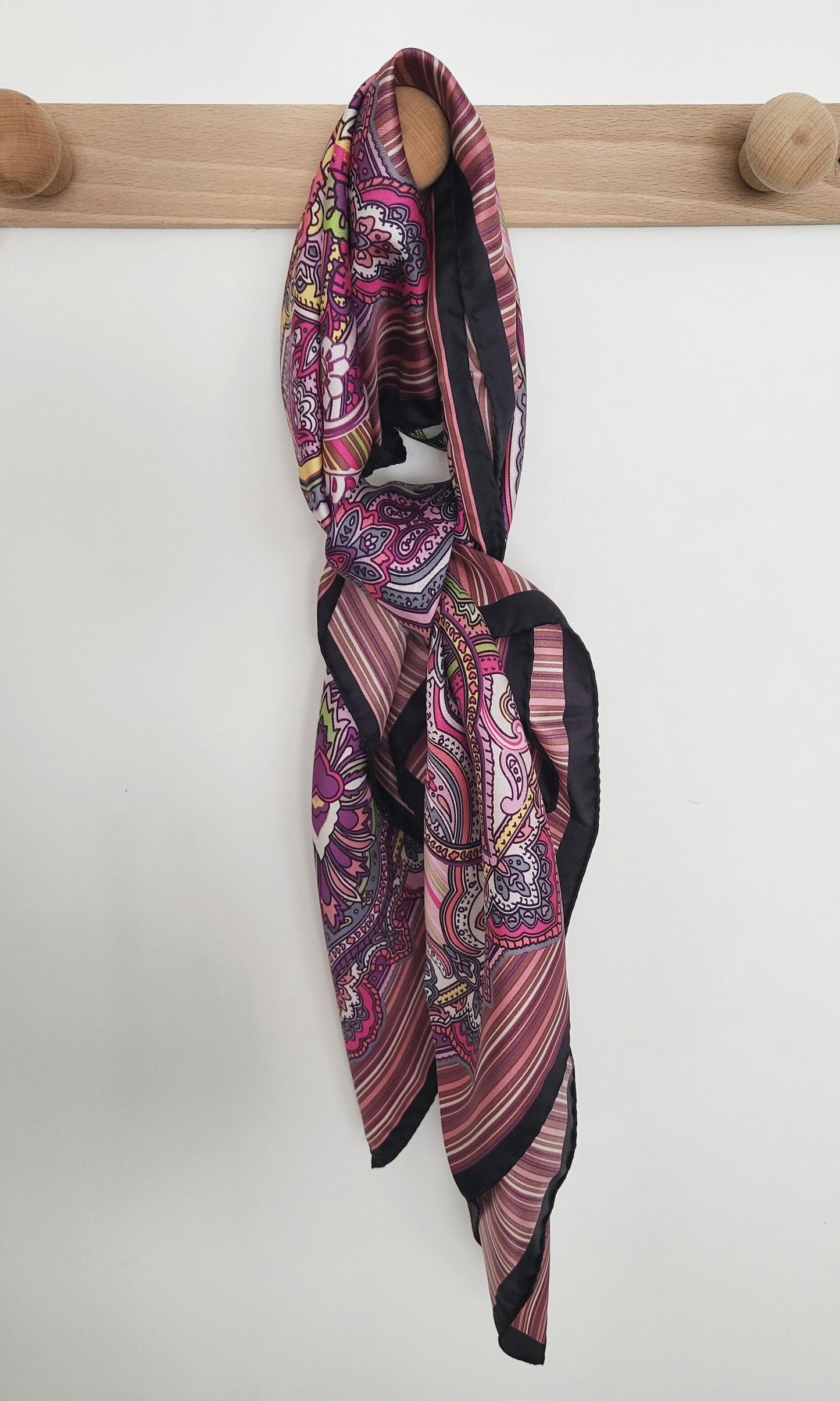 Foulard "Mandala" prune - soie