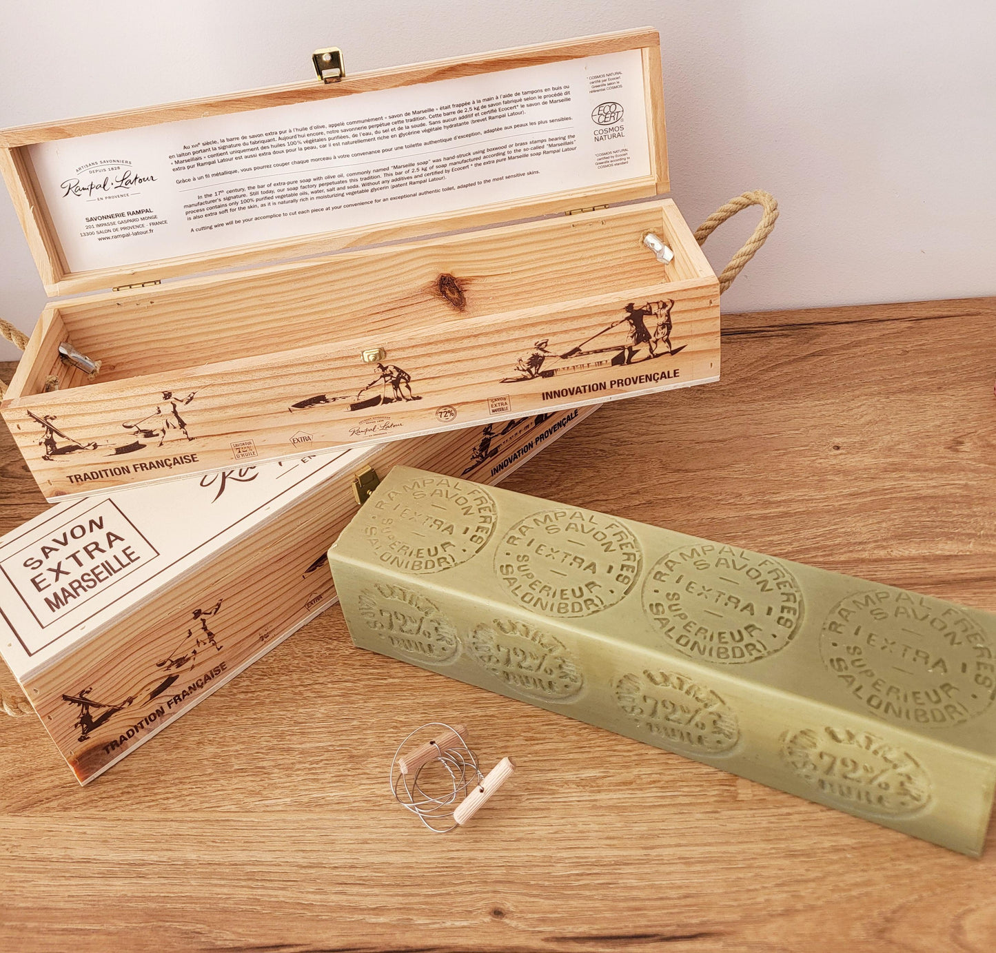 Barre de savon de Marseille à l'huile d'olive en coffret 2,5kg